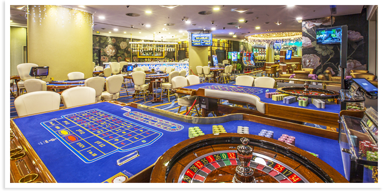 Gezegenler Arası Poker: Estragon ve Gizemlerin Dansı